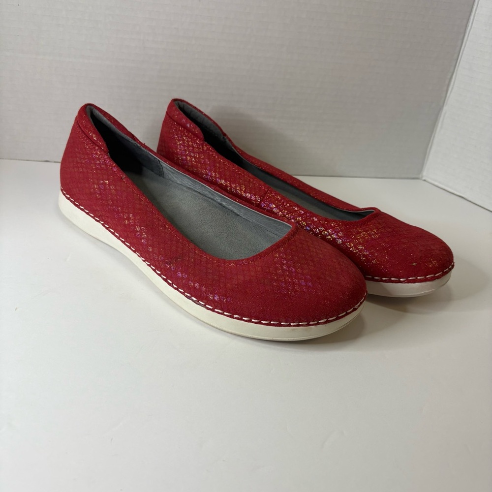 Alegria Petal Cherry Shoes